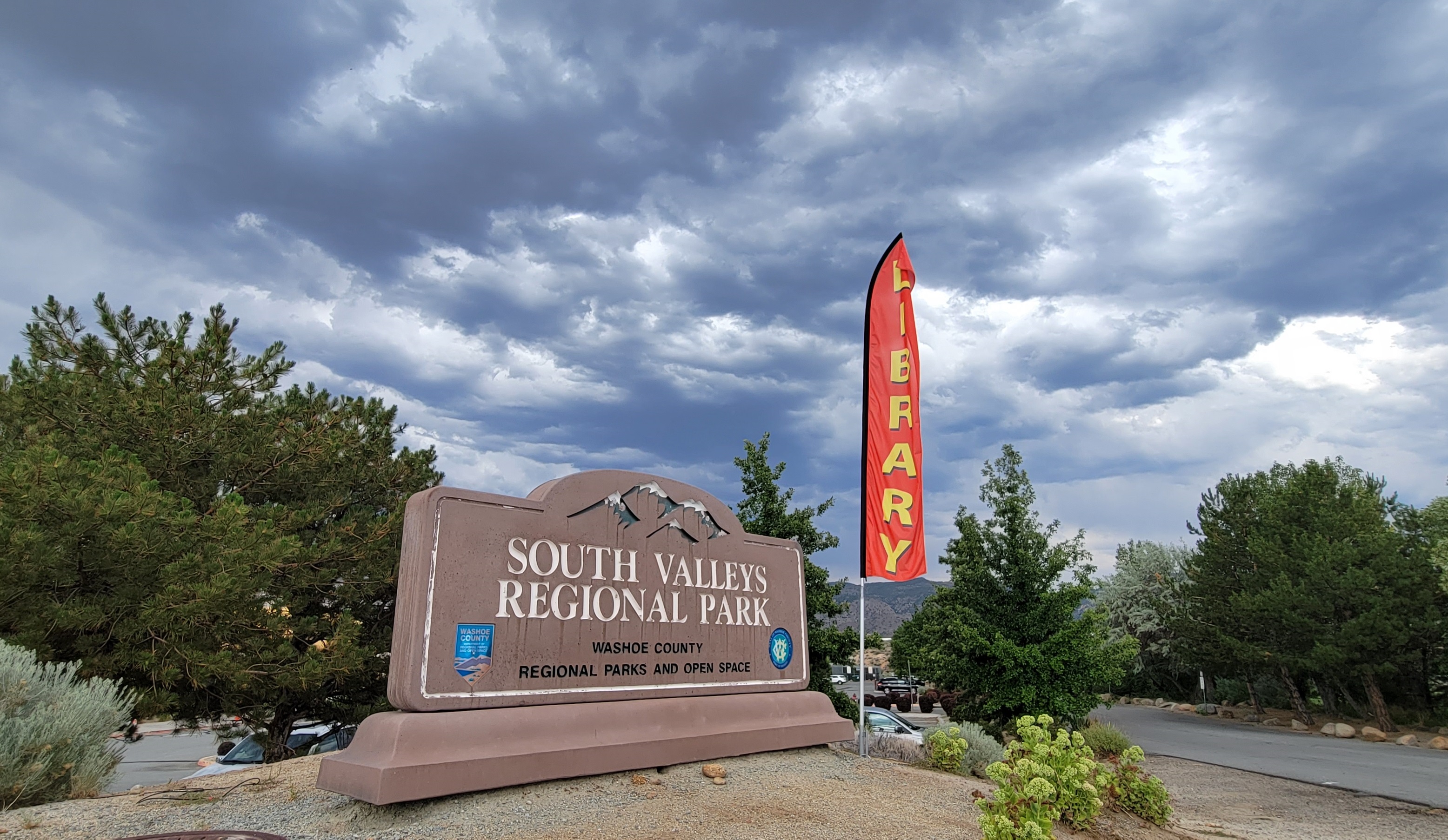 Park entrance sign picture